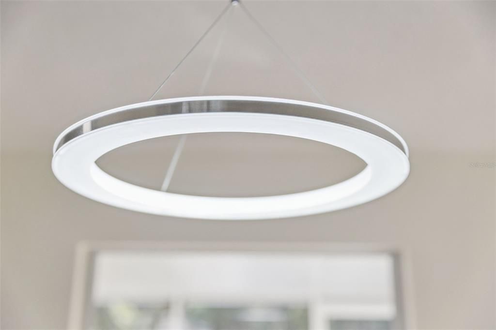 For Sale: $309,900 (3 beds, 2 baths, 1403 Square Feet)