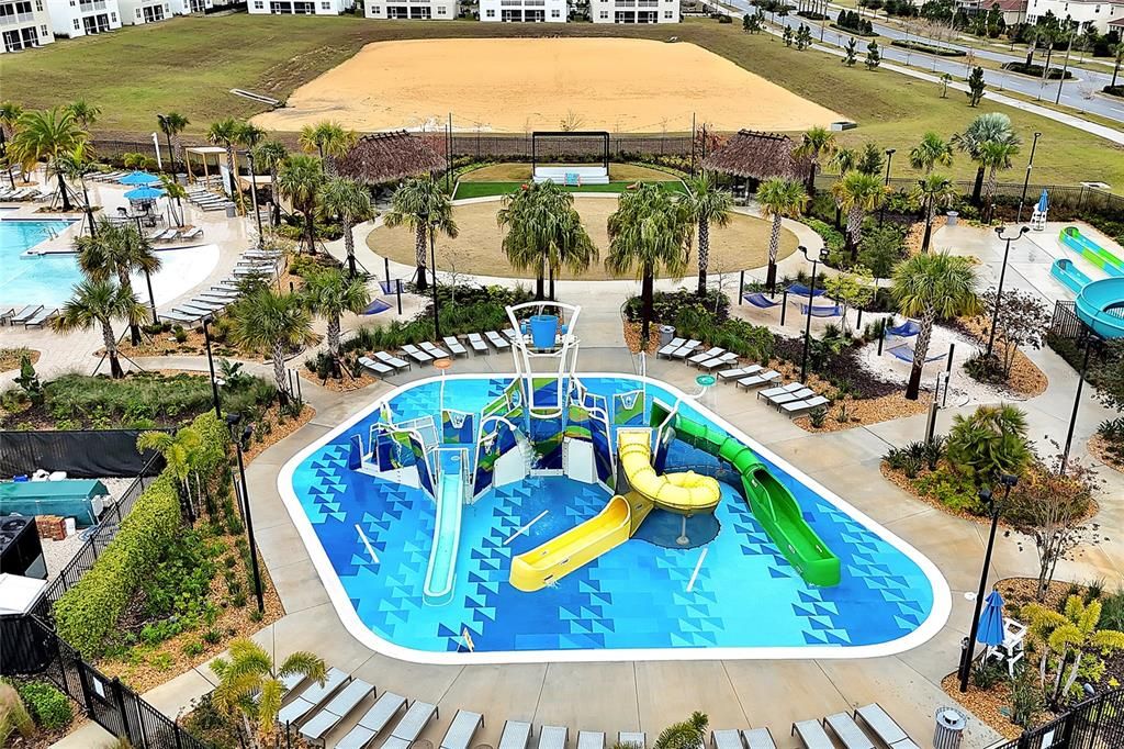 For Sale: $588,000 (5 beds, 5 baths, 3081 Square Feet)