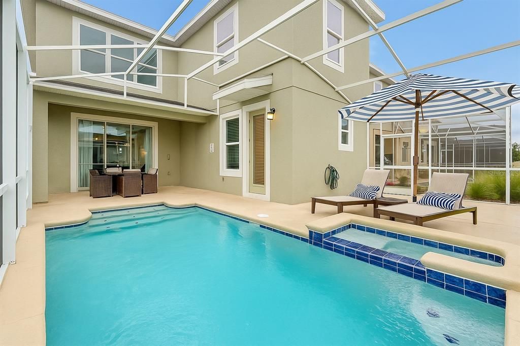 For Sale: $588,000 (5 beds, 5 baths, 3081 Square Feet)