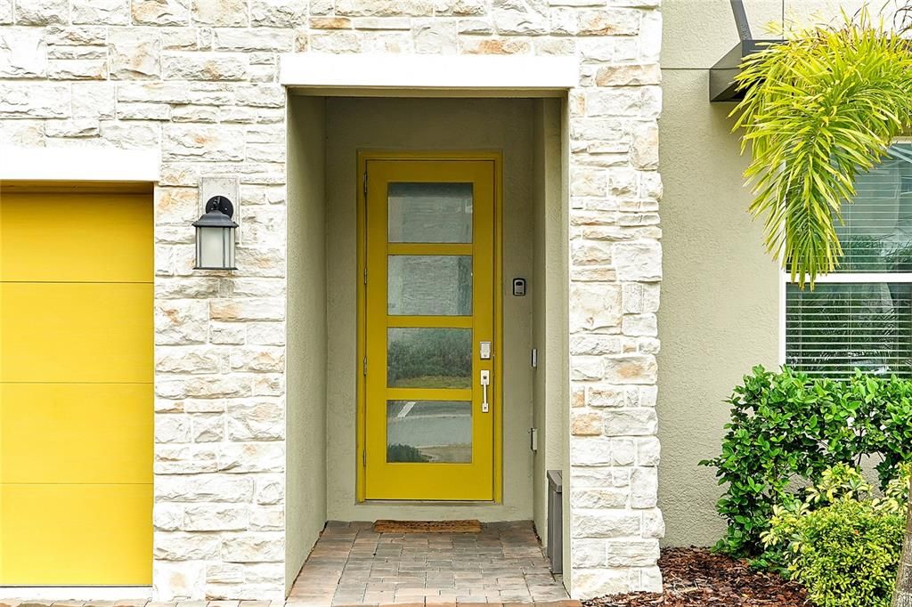 For Sale: $588,000 (5 beds, 5 baths, 3081 Square Feet)