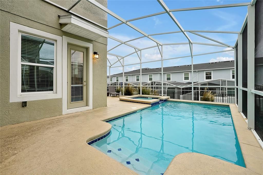 For Sale: $588,000 (5 beds, 5 baths, 3081 Square Feet)