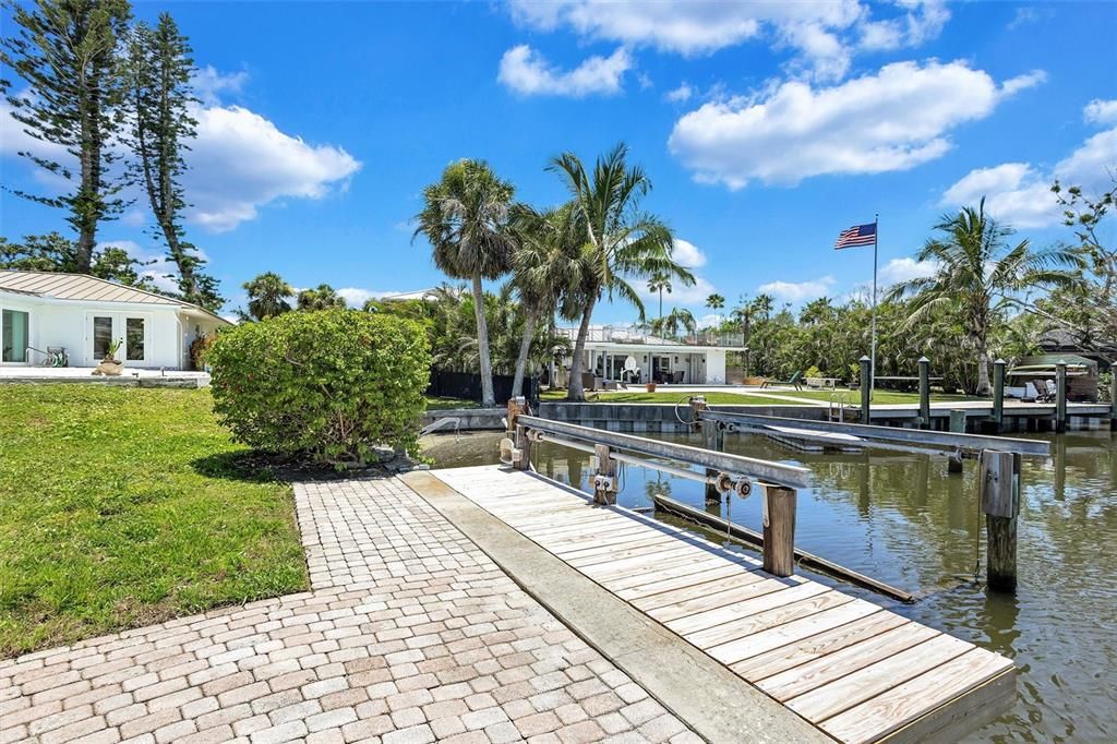 For Sale: $2,475,000 (3 beds, 2 baths, 2224 Square Feet)