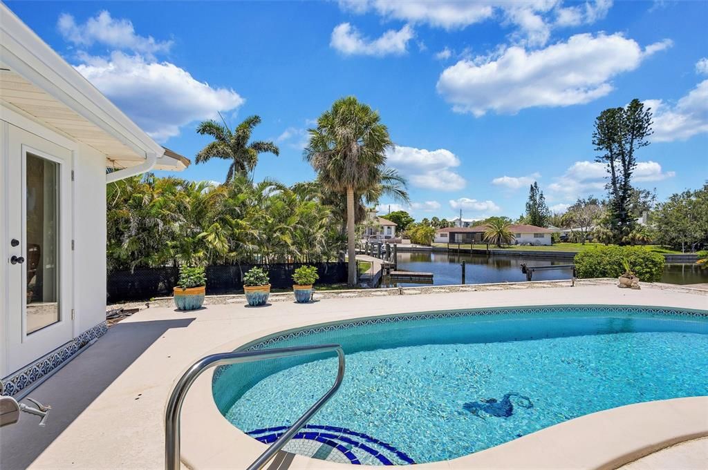 For Sale: $2,475,000 (3 beds, 2 baths, 2224 Square Feet)