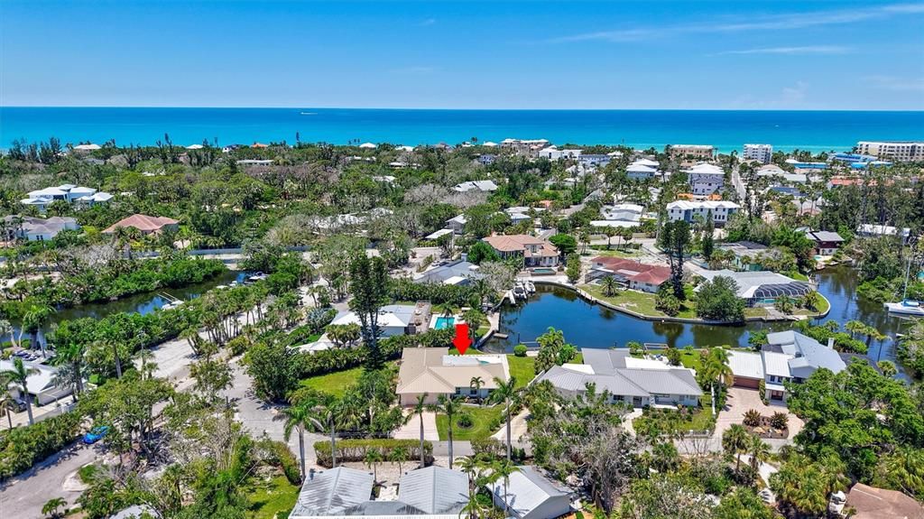 For Sale: $2,475,000 (3 beds, 2 baths, 2224 Square Feet)