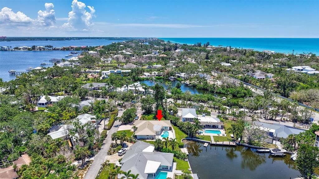 For Sale: $2,475,000 (3 beds, 2 baths, 2224 Square Feet)