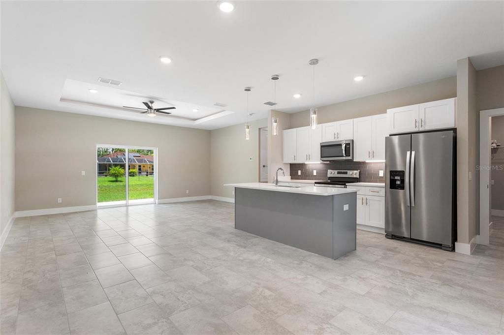 For Sale: $448,000 (4 beds, 2 baths, 1880 Square Feet)