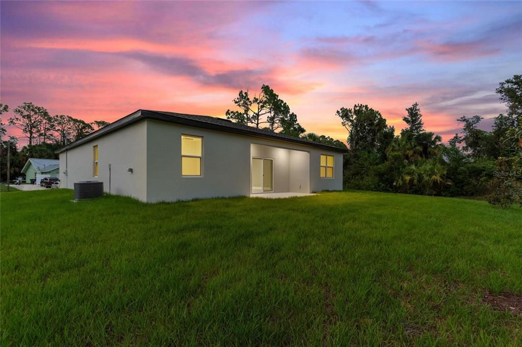 For Sale: $448,000 (4 beds, 2 baths, 1880 Square Feet)