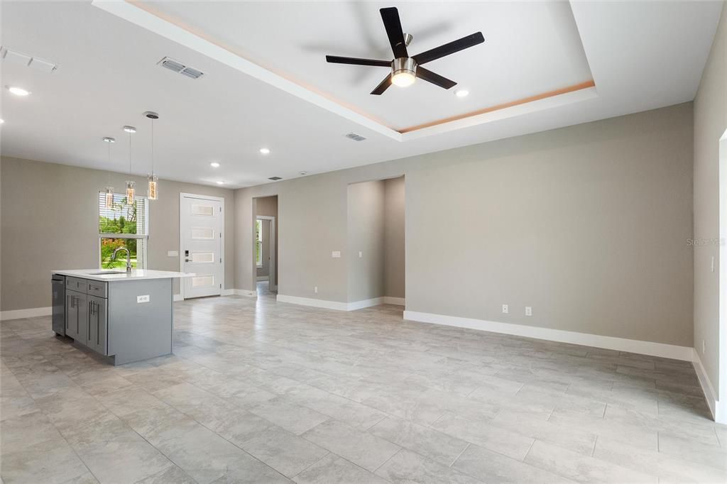 For Sale: $448,000 (4 beds, 2 baths, 1880 Square Feet)