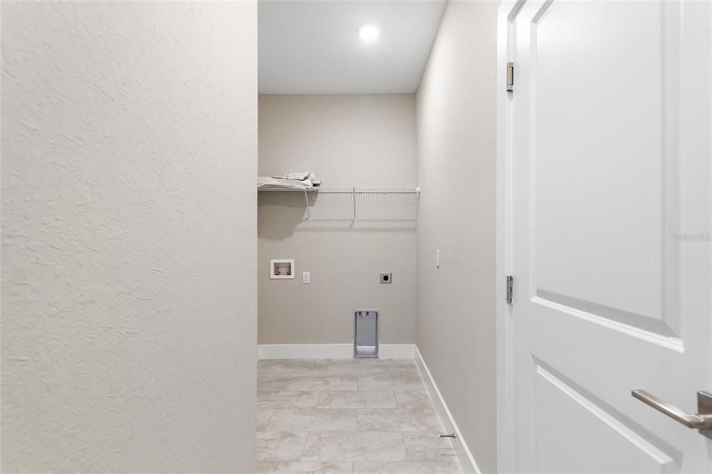 For Sale: $448,000 (4 beds, 2 baths, 1880 Square Feet)