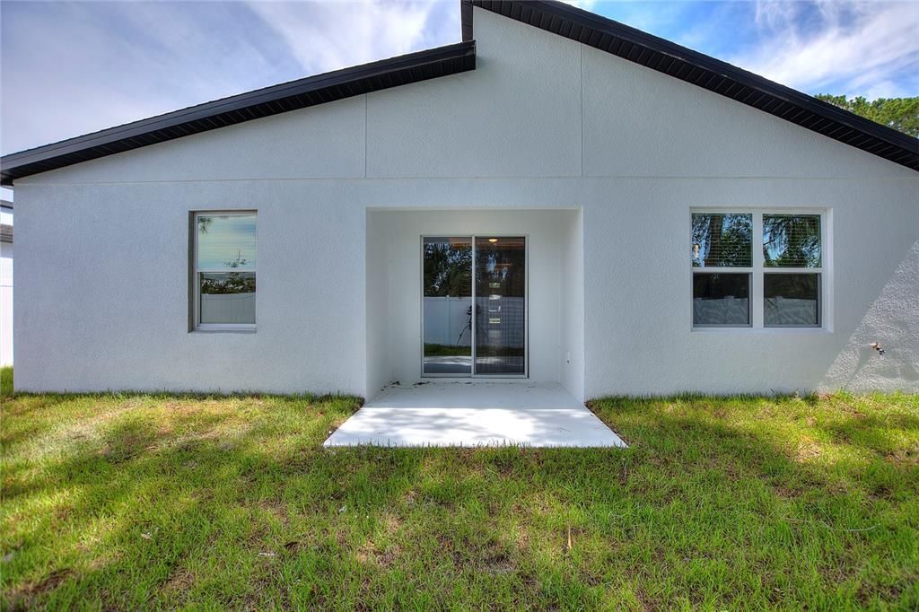 For Sale: $457,000 (4 beds, 2 baths, 1931 Square Feet)