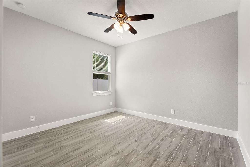 For Sale: $457,000 (4 beds, 2 baths, 1931 Square Feet)