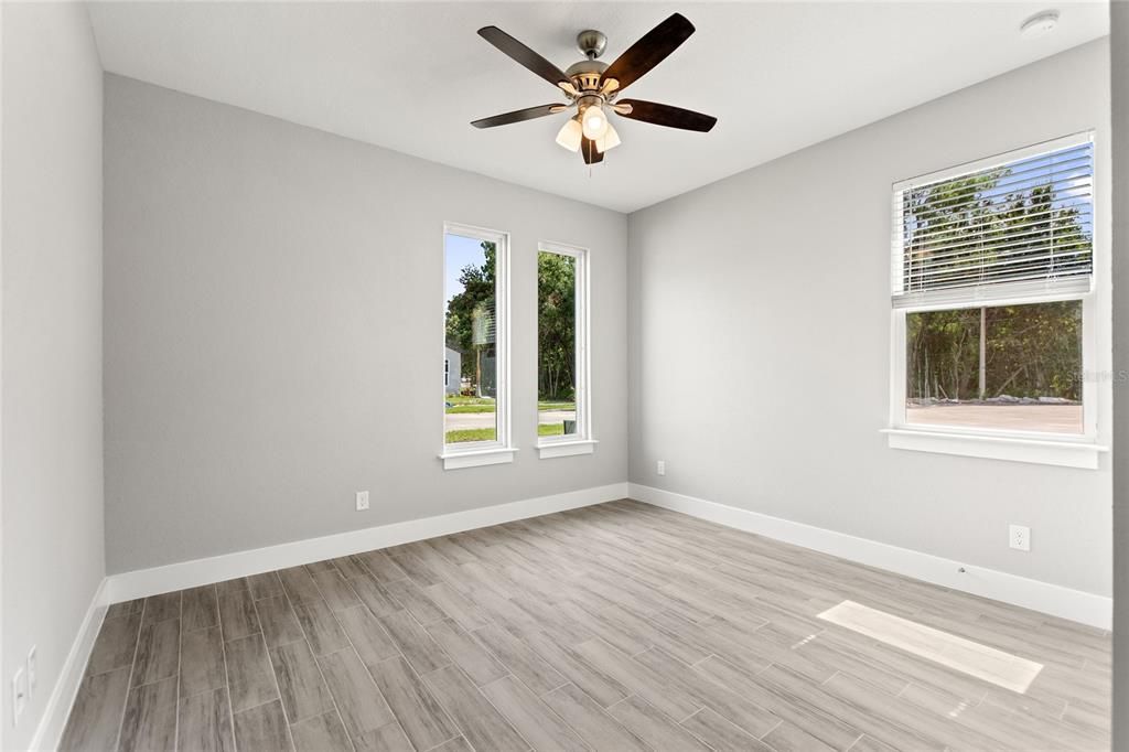 For Sale: $457,000 (4 beds, 2 baths, 1931 Square Feet)