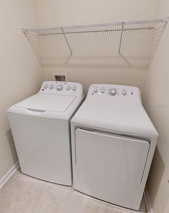 For Rent: $2,499 (4 beds, 2 baths, 1853 Square Feet)