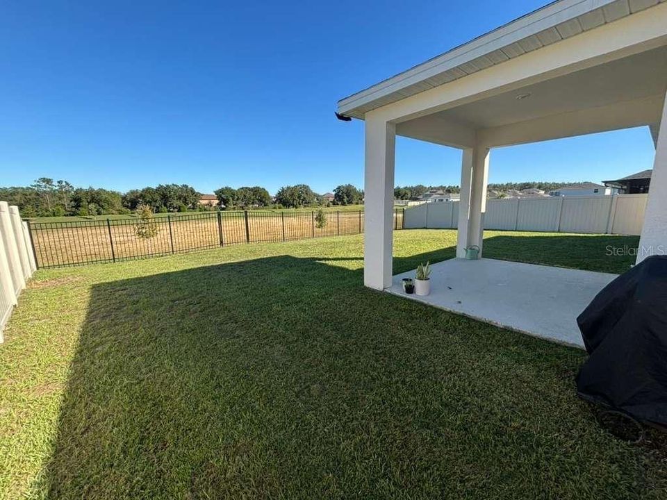 For Rent: $2,499 (4 beds, 2 baths, 1853 Square Feet)