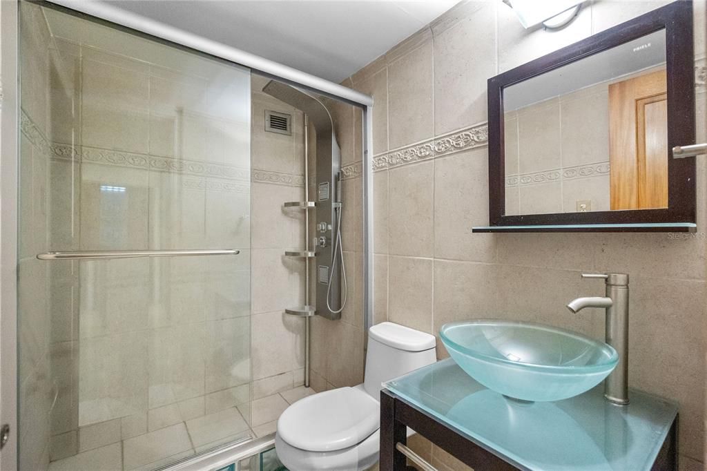 出租: $2,800 (1 贝兹, 1 浴室, 776 平方英尺)