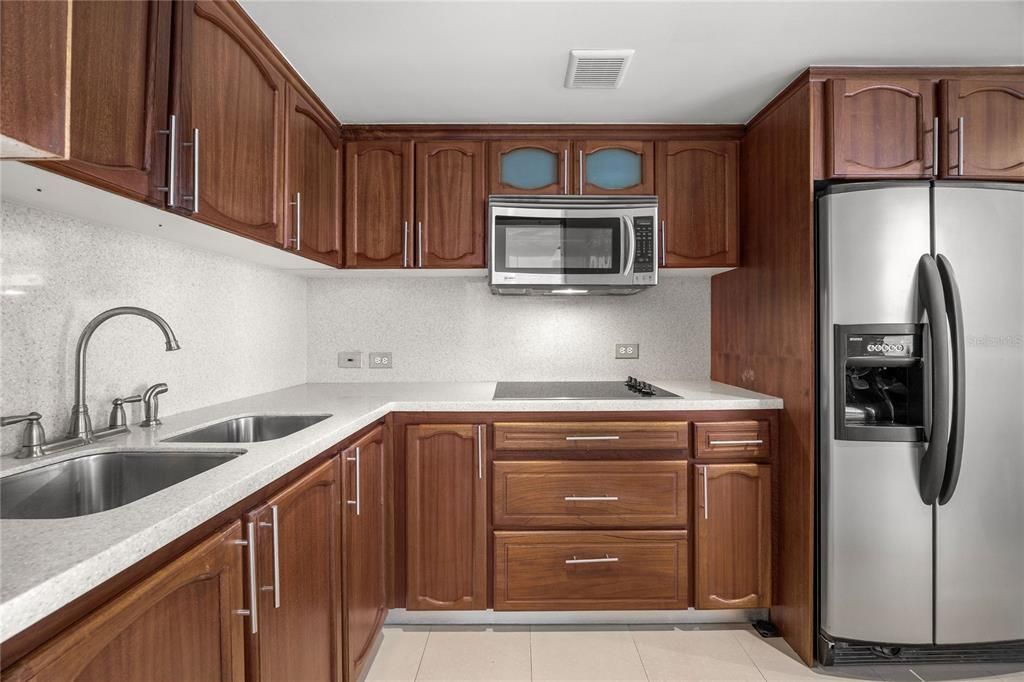 出租: $2,800 (1 贝兹, 1 浴室, 776 平方英尺)