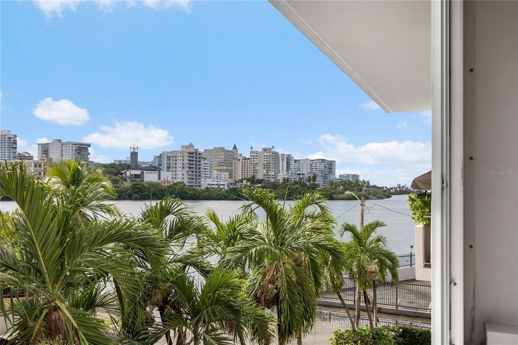 出租: $2,800 (1 贝兹, 1 浴室, 776 平方英尺)