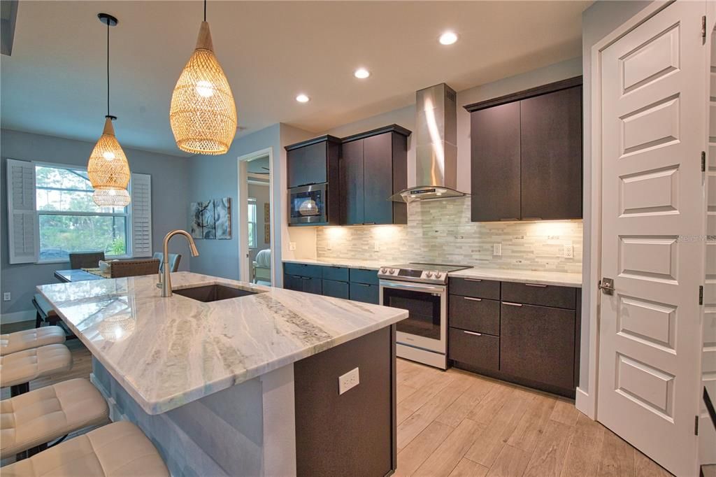 待售: $564,900 (3 贝兹, 2 浴室, 1903 平方英尺)