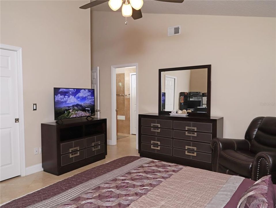 For Sale: $449,990 (4 beds, 2 baths, 1880 Square Feet)