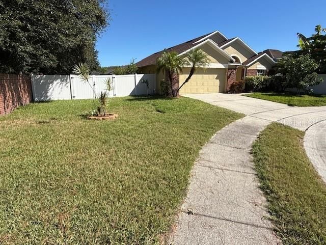 For Sale: $449,990 (4 beds, 2 baths, 1880 Square Feet)