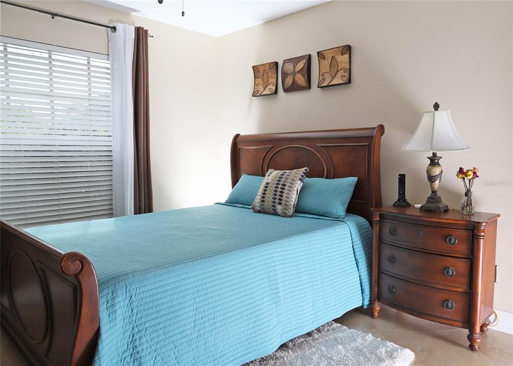 For Sale: $449,990 (4 beds, 2 baths, 1880 Square Feet)