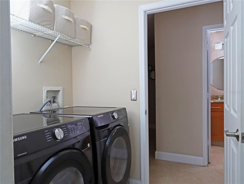 For Sale: $449,990 (4 beds, 2 baths, 1880 Square Feet)