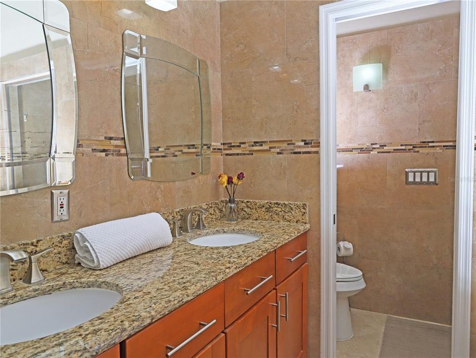 For Sale: $449,990 (4 beds, 2 baths, 1880 Square Feet)