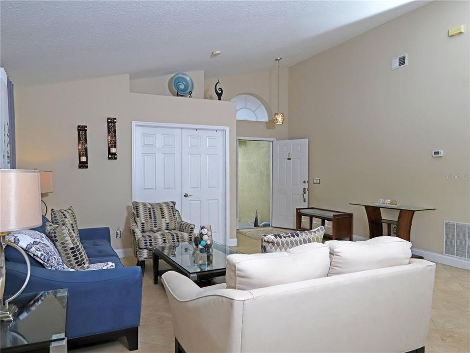 For Sale: $449,990 (4 beds, 2 baths, 1880 Square Feet)