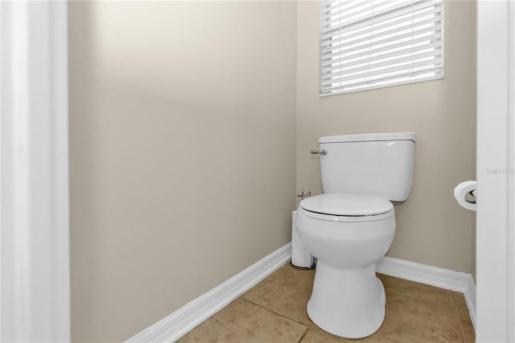 En Venta: $565,000 (4 camas, 4 baños, 2798 Pies cuadrados)