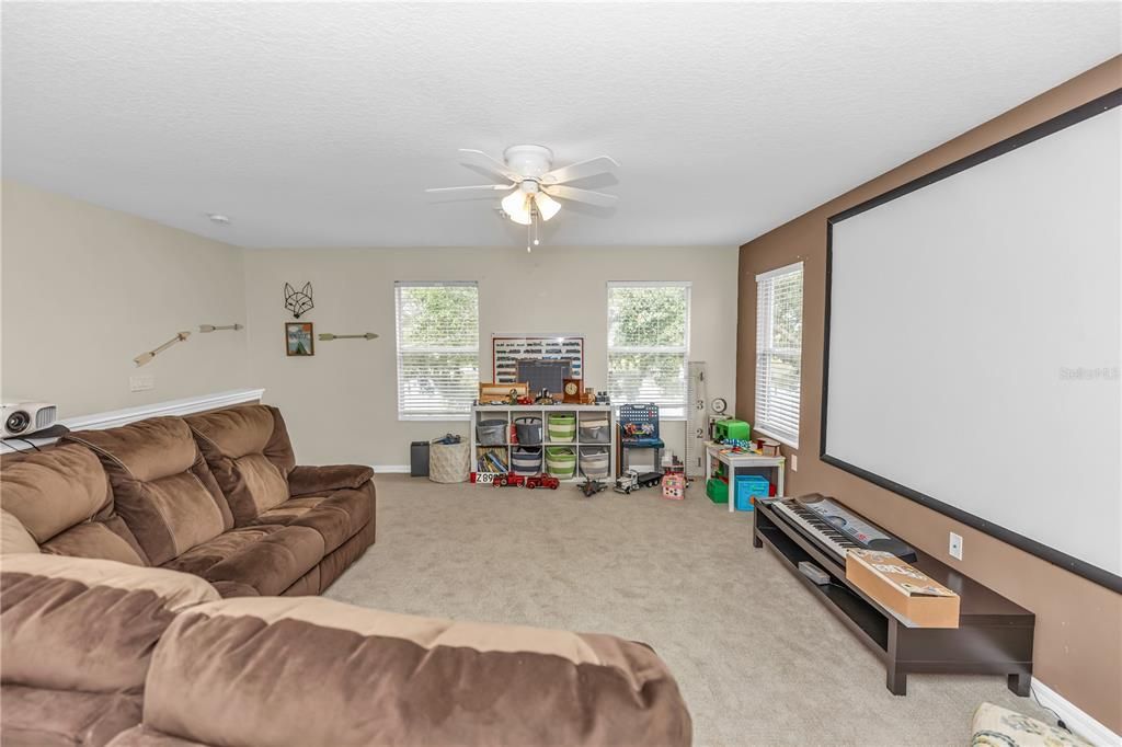 En Venta: $565,000 (4 camas, 4 baños, 2798 Pies cuadrados)