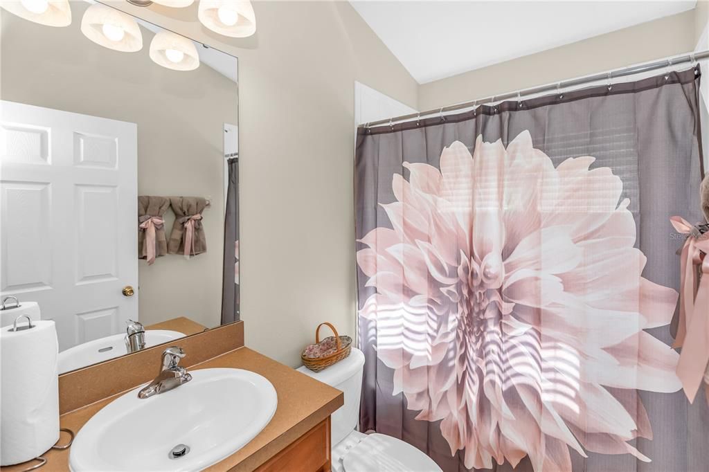 En Venta: $565,000 (4 camas, 4 baños, 2798 Pies cuadrados)