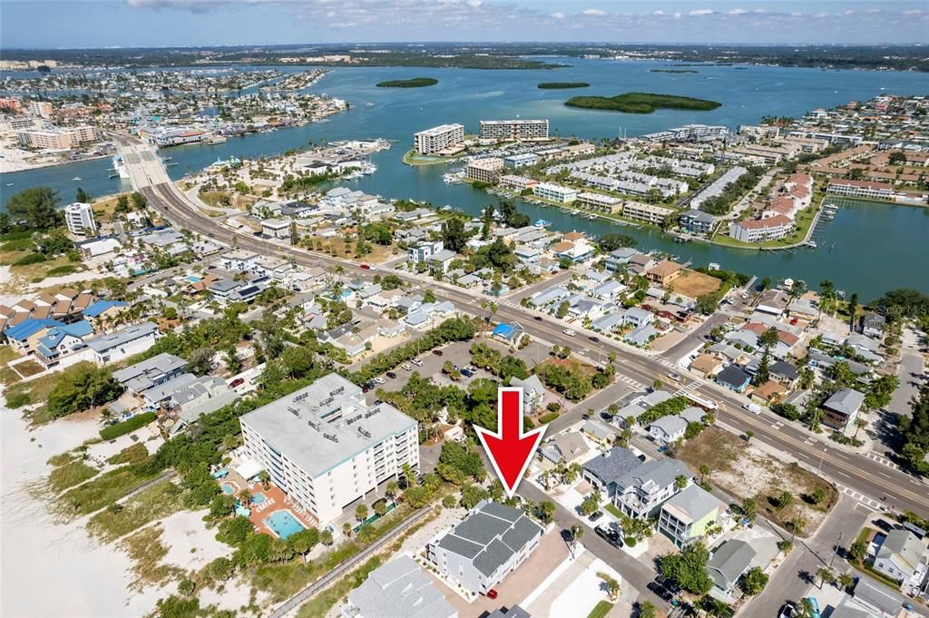 На продажу: $980,000 (2 спален, 3 ванн, 1450 Квадратных фут)