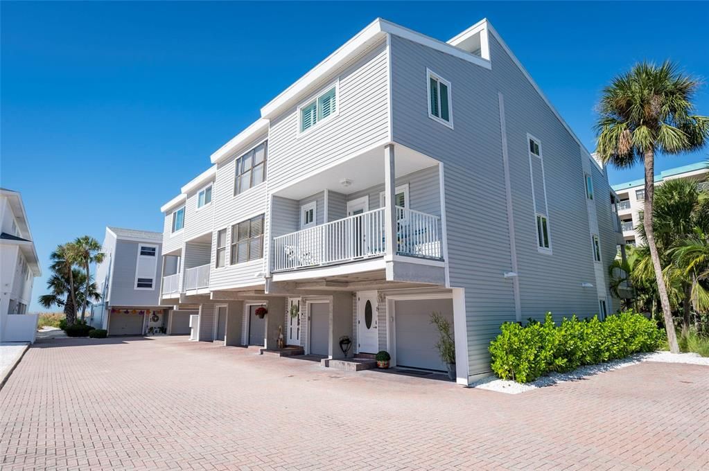 На продажу: $980,000 (2 спален, 3 ванн, 1450 Квадратных фут)