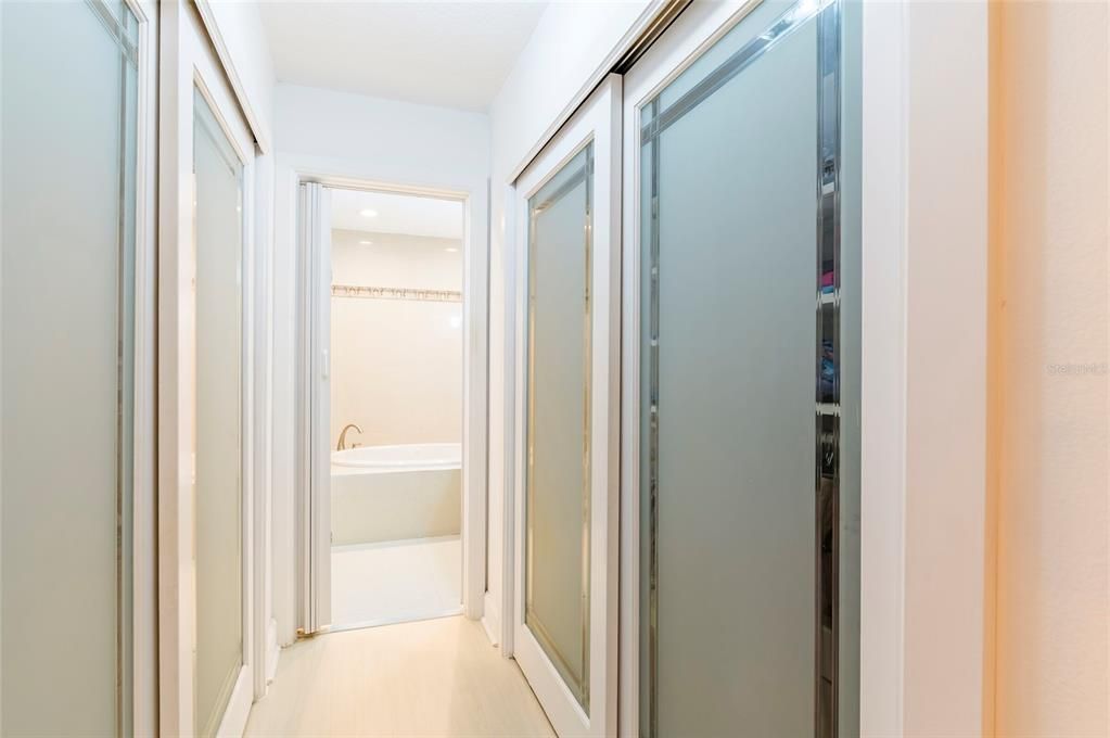 На продажу: $980,000 (2 спален, 3 ванн, 1450 Квадратных фут)