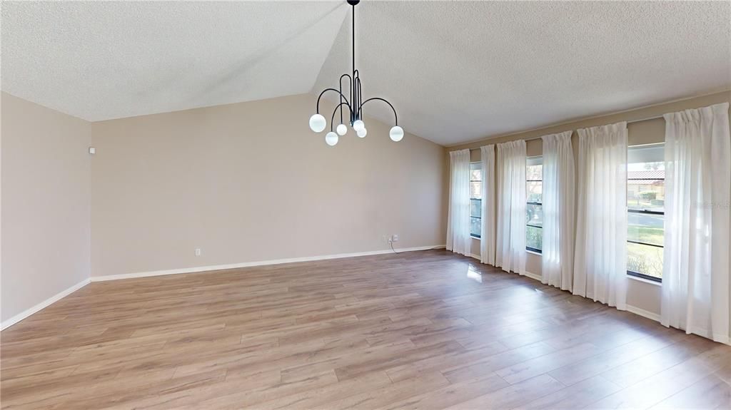 En Venta: $575,000 (2 camas, 2 baños, 1473 Pies cuadrados)