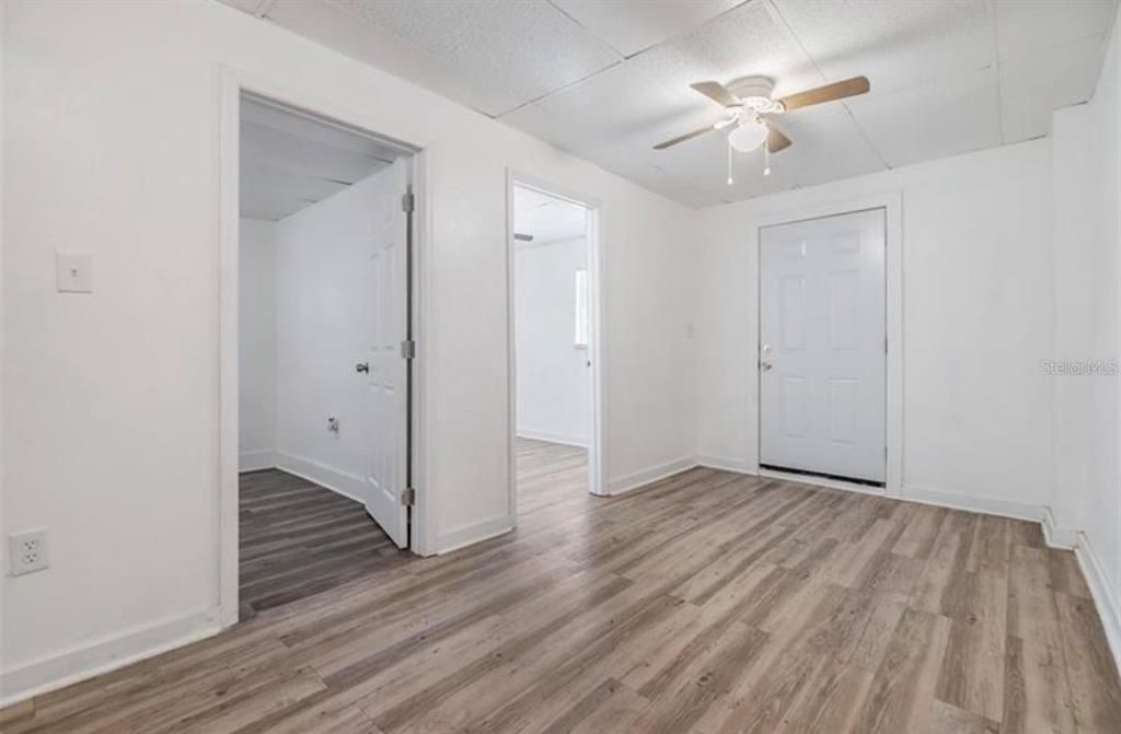 For Rent: $1,350 (1 beds, 1 baths, 580 Square Feet)