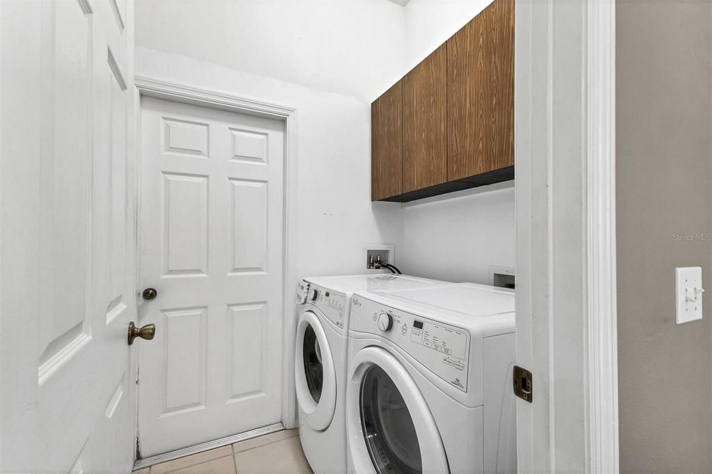 For Sale: $650,000 (4 beds, 2 baths, 2213 Square Feet)