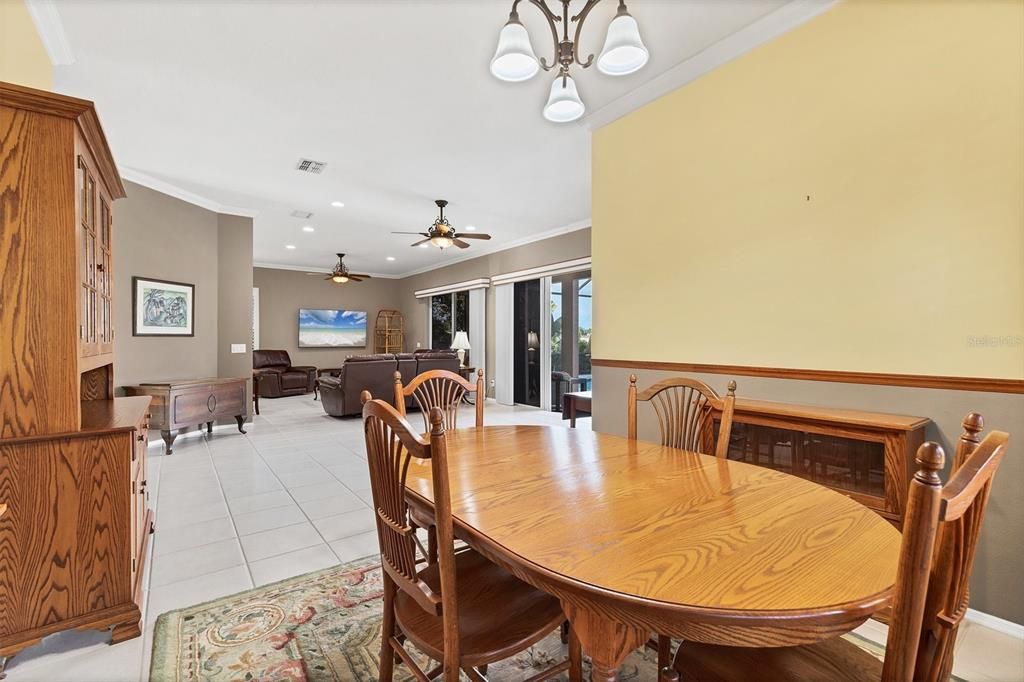 For Sale: $650,000 (4 beds, 2 baths, 2213 Square Feet)