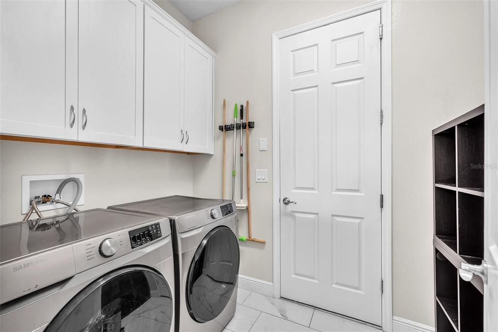 В аренду: $3,300 (3 спален, 3 ванн, 2541 Квадратных фут)