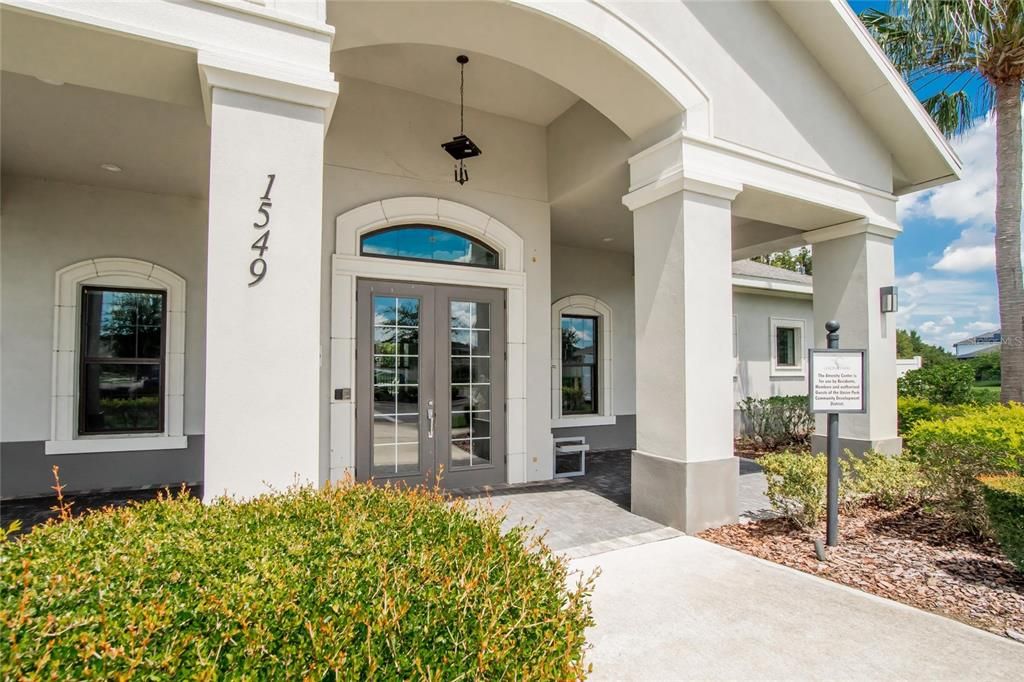 For Rent: $2,190 (3 beds, 2 baths, 1673 Square Feet)