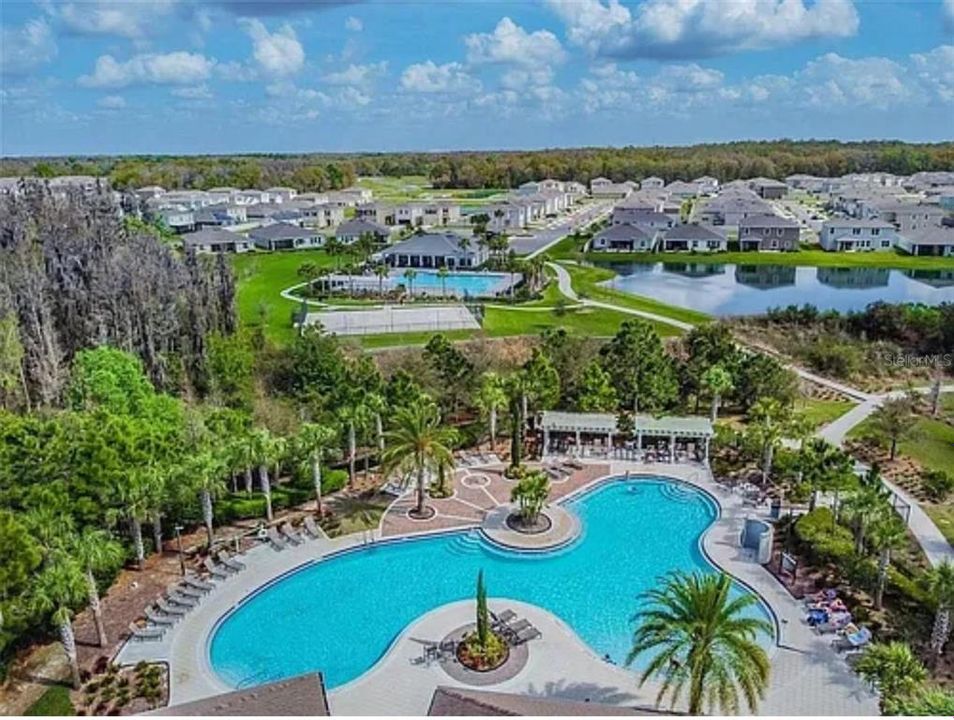 For Rent: $2,190 (3 beds, 2 baths, 1673 Square Feet)