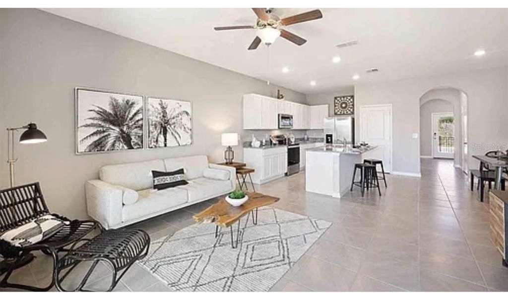 For Rent: $2,190 (3 beds, 2 baths, 1673 Square Feet)