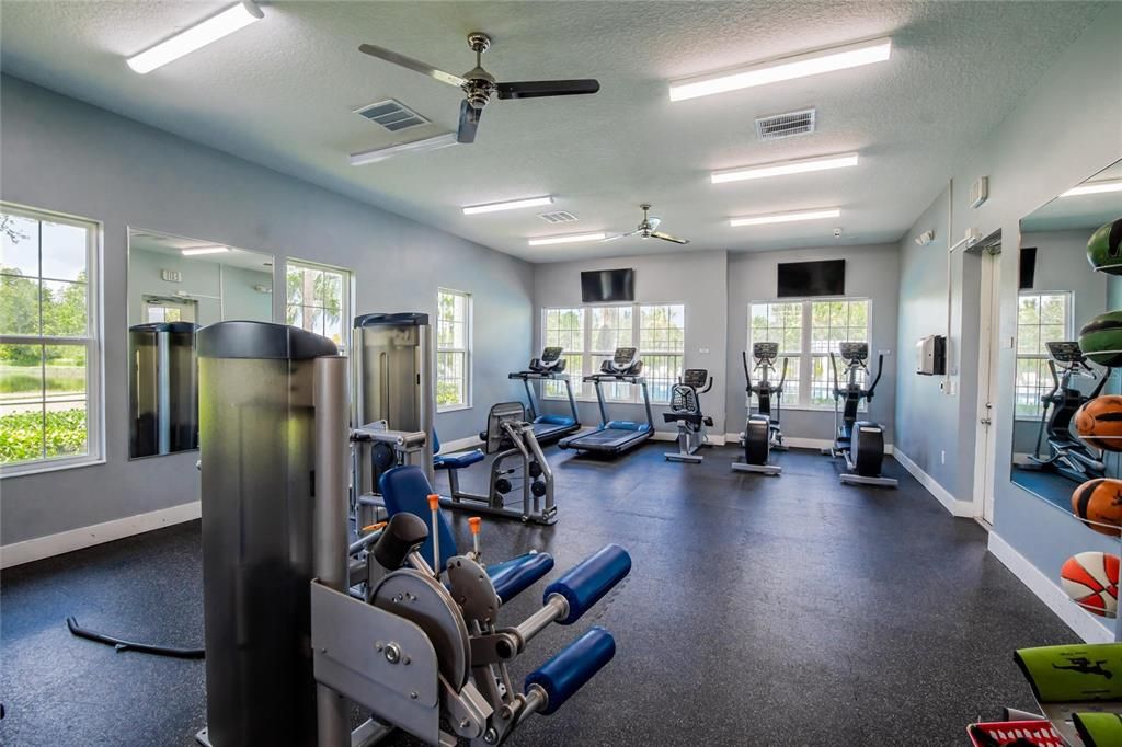 For Rent: $2,190 (3 beds, 2 baths, 1673 Square Feet)