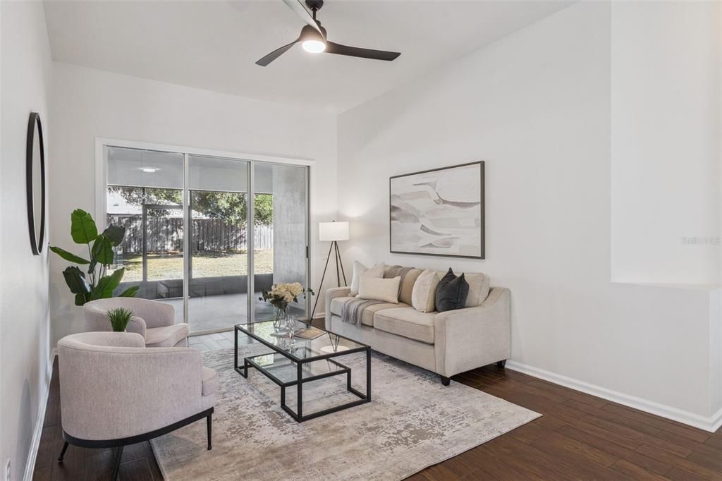 合同活跃: $600,000 (4 贝兹, 2 浴室, 2436 平方英尺)