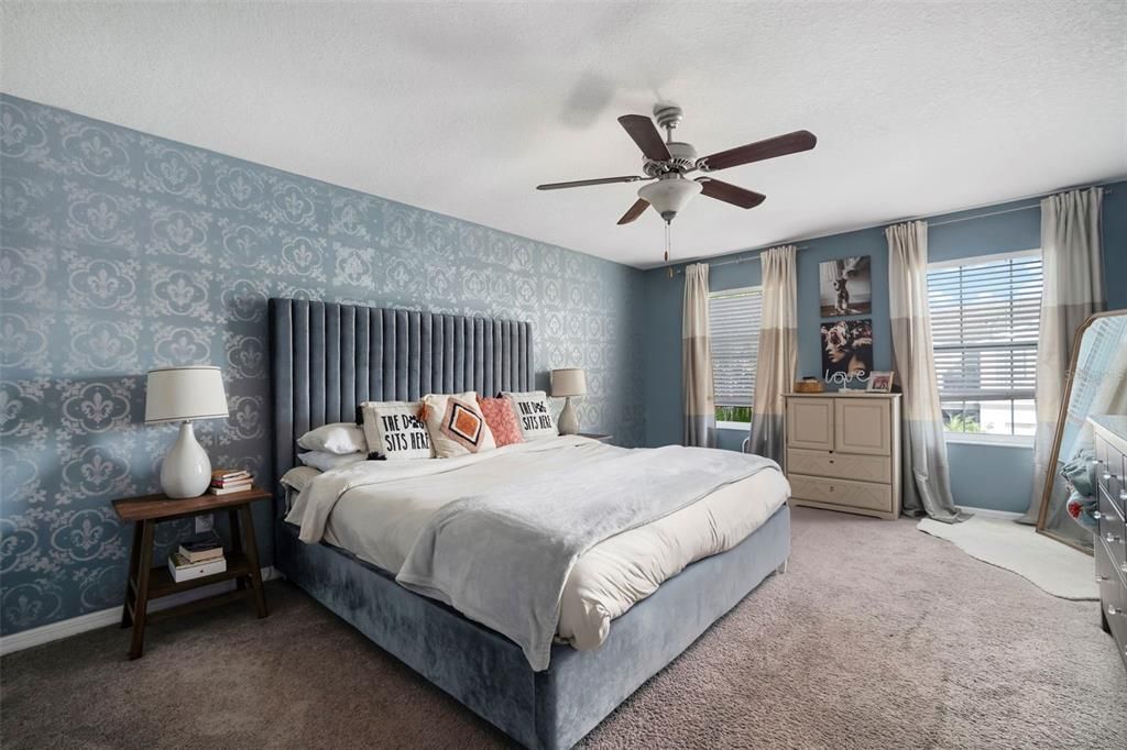 For Sale: $294,900 (3 beds, 2 baths, 1928 Square Feet)