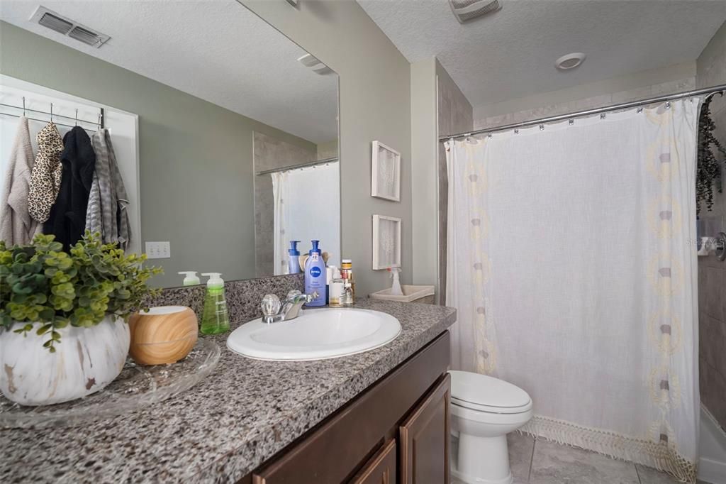 For Sale: $294,900 (3 beds, 2 baths, 1928 Square Feet)