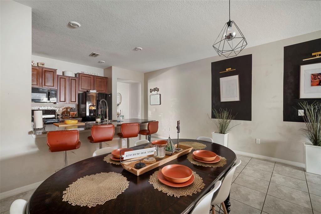 For Sale: $294,900 (3 beds, 2 baths, 1928 Square Feet)