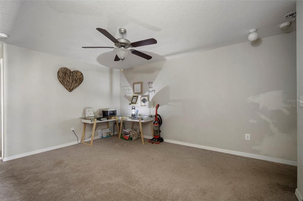 For Sale: $294,900 (3 beds, 2 baths, 1928 Square Feet)