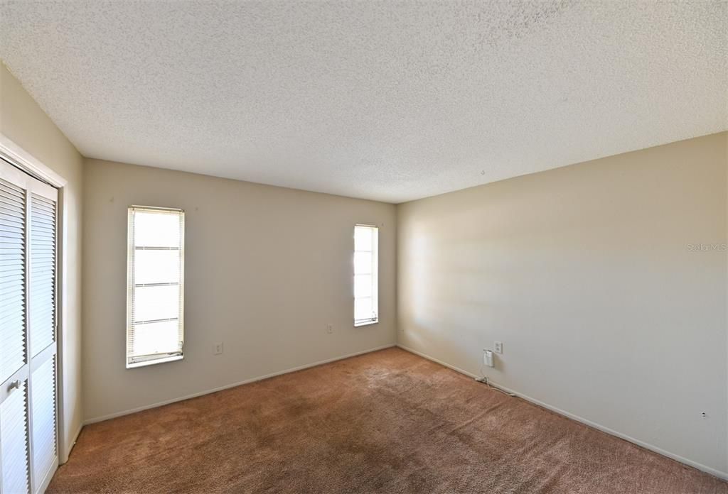 待售: $245,000 (3 贝兹, 2 浴室, 1365 平方英尺)