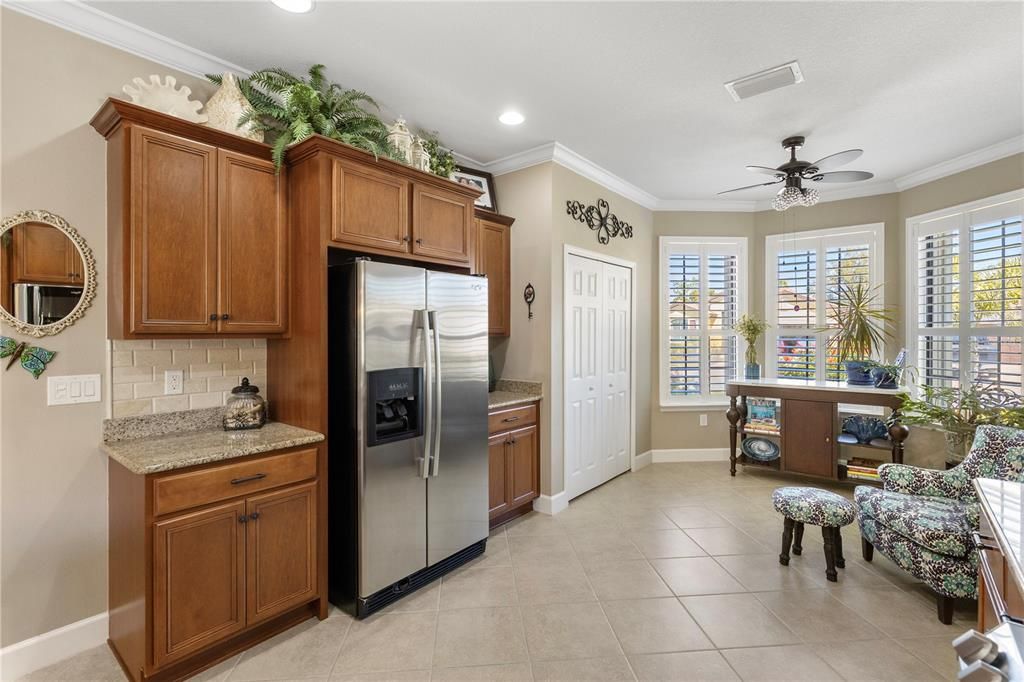 待售: $459,000 (2 贝兹, 2 浴室, 1730 平方英尺)